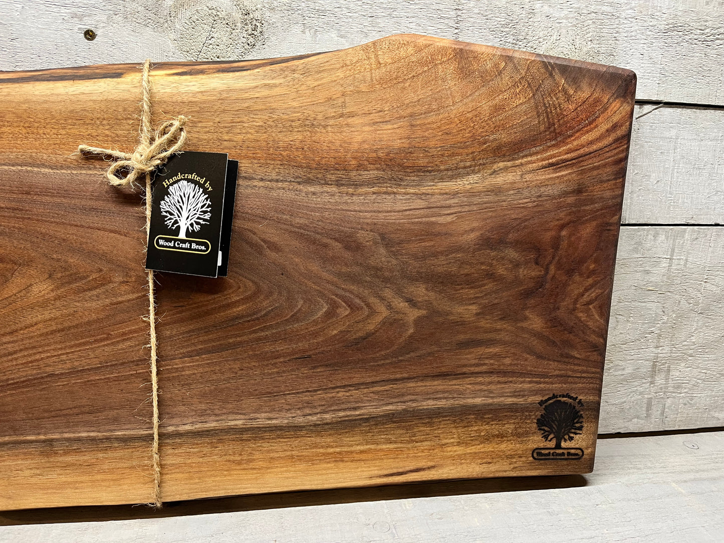 Live Edge Medium Serving Board (WBM701)