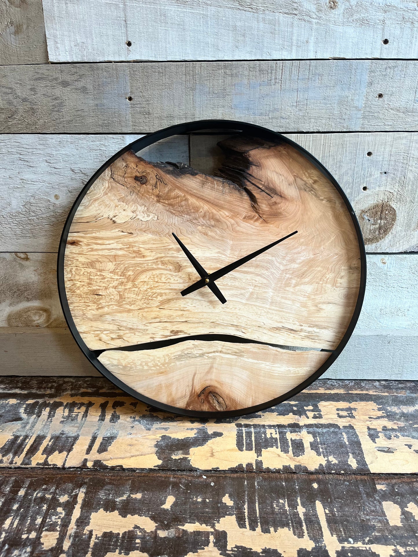 Live Edge Wood Clock (18”)
